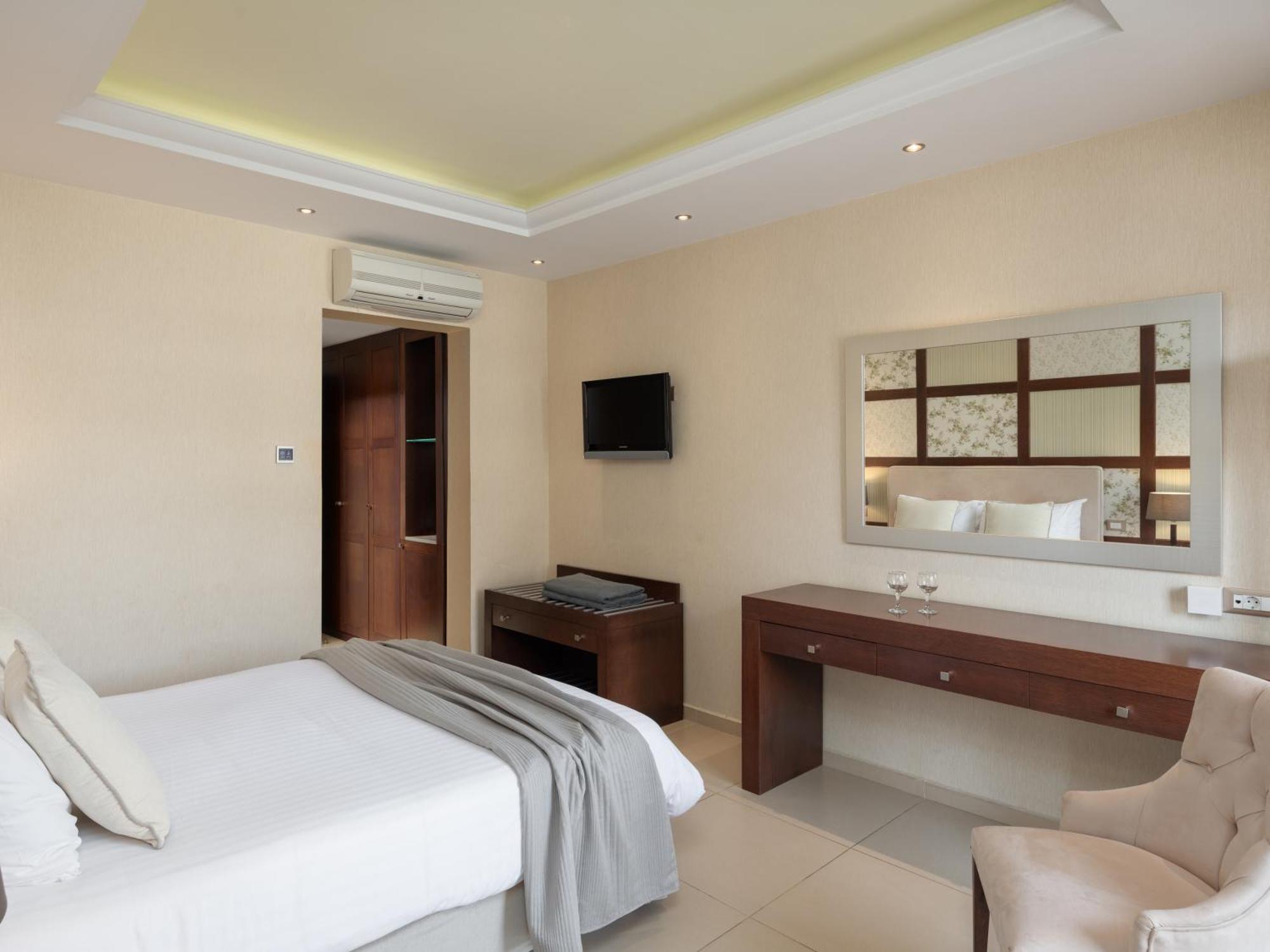 Theartemis Palace Rethymno  Exterior photo